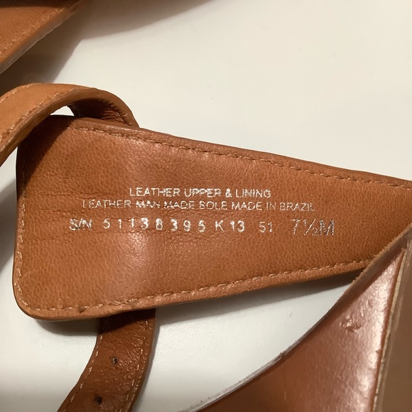 Tory Burch Elegant Brown and Gold Sandals - Picture 3 of 11